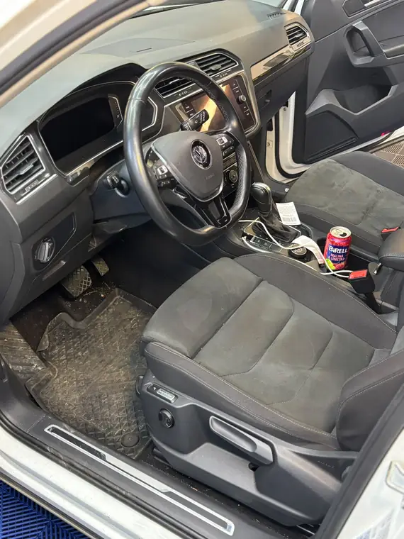 VW Tiguan před ošetřením
